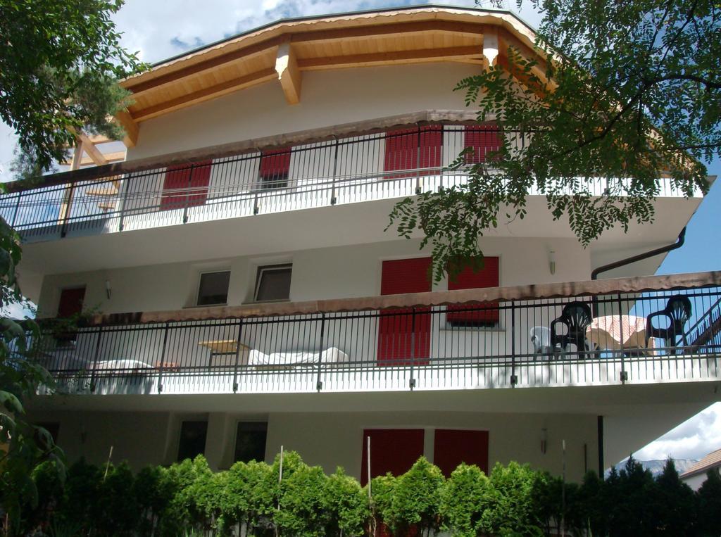 Gasthaus Pension Flora Ξενοδοχείο Ora / Auer Εξωτερικό φωτογραφία